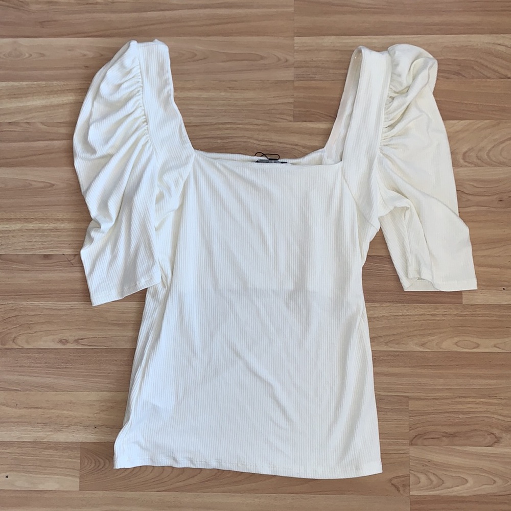 Joe Jeans | White Ruffles Top Size M - Picture 6 of 6